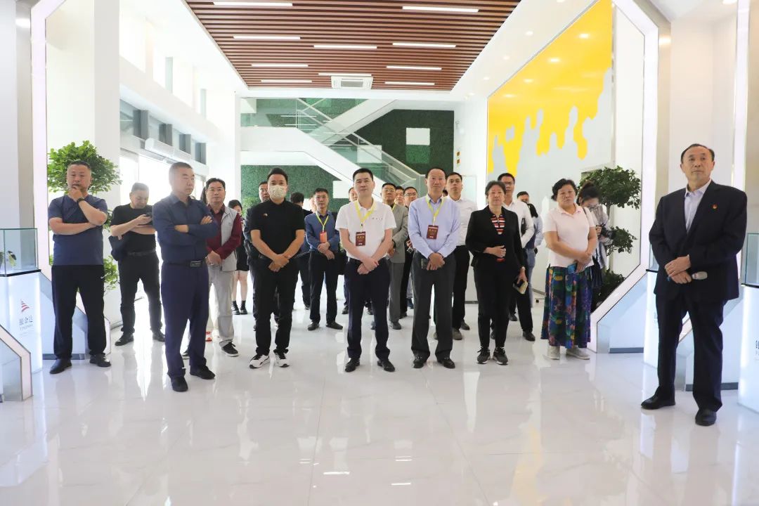 比干文化旅游節知名僑商銀金達參觀(guān)考察